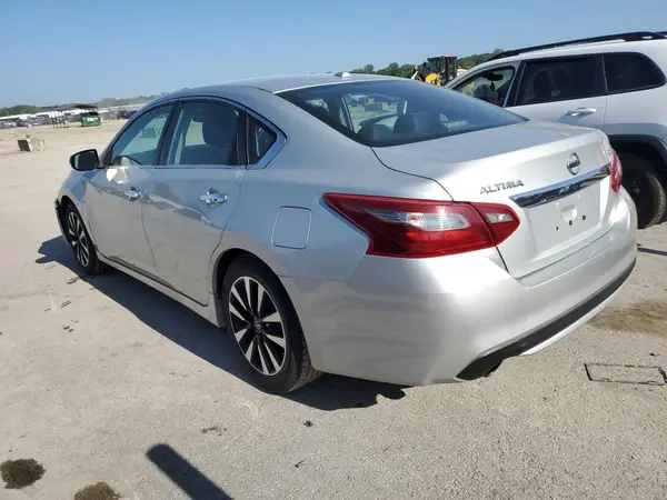 1N4AL3AP9JC180934 2018 NISSAN ALTIMA - Image 2