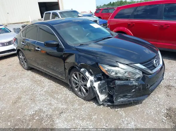 1N4AL3AP9JC184076 2018 NISSAN ALTIMA - Image 1