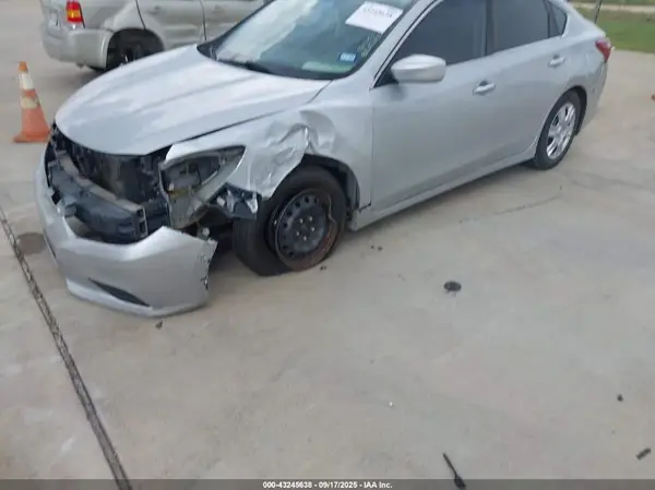 1N4AL3AP9JC184613 2018 NISSAN ALTIMA - Image 2
