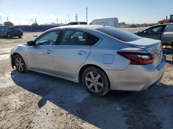 1N4AL3AP9JC186409 2018 NISSAN ALTIMA - Image 2
