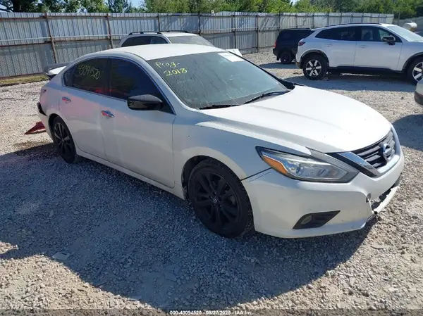 1N4AL3AP9JC186605 2018 NISSAN ALTIMA - Image 1