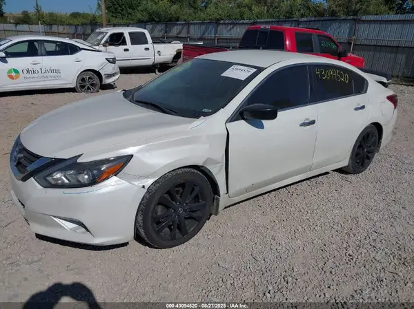1N4AL3AP9JC186605 2018 NISSAN ALTIMA - Image 2