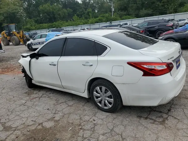 1N4AL3AP9JC186863 2018 NISSAN ALTIMA - Image 2