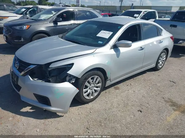 1N4AL3AP9JC188435 2018 NISSAN ALTIMA - Image 2