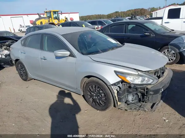 1N4AL3AP9JC190783 2018 NISSAN ALTIMA - Image 1