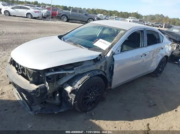 1N4AL3AP9JC190783 2018 NISSAN ALTIMA - Image 2
