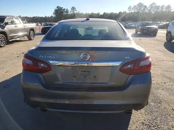 1N4AL3AP9JC190878 2018 NISSAN ALTIMA - Image 4