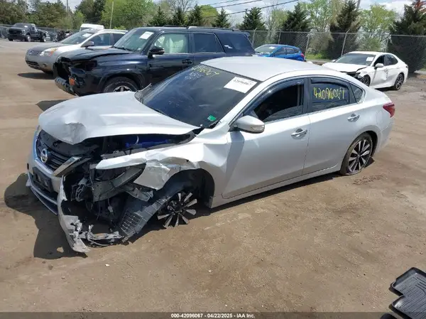 1N4AL3AP9JC192033 2018 NISSAN ALTIMA - Image 2