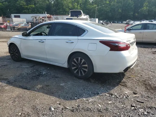 1N4AL3AP9JC192517 2018 NISSAN ALTIMA - Image 2