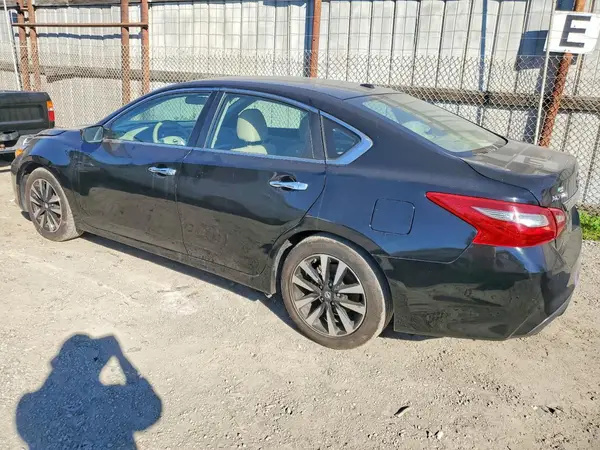 1N4AL3AP9JC193327 2018 NISSAN ALTIMA - Image 2