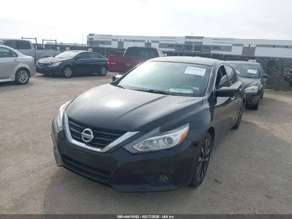 1N4AL3AP9JC193876 2018 NISSAN ALTIMA - Image 2