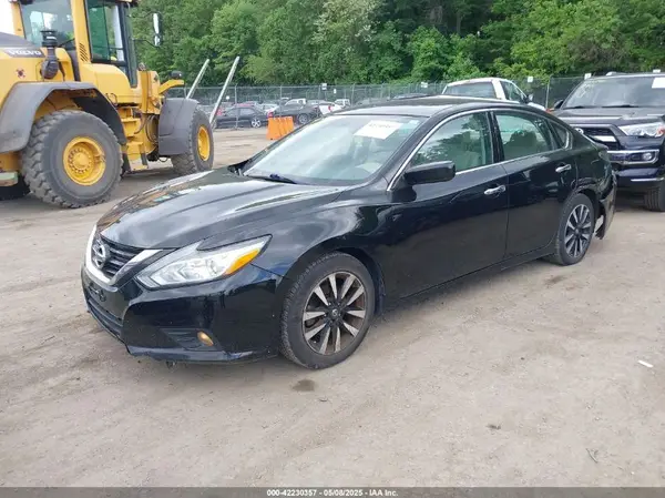 1N4AL3AP9JC195157 2018 NISSAN ALTIMA - Image 2