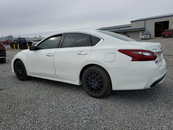 1N4AL3AP9JC196454 2018 NISSAN ALTIMA - Image 2