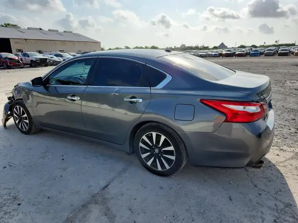 1N4AL3AP9JC196857 2018 NISSAN ALTIMA - Image 2