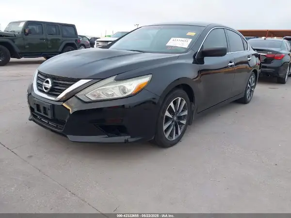 1N4AL3AP9JC197264 2018 NISSAN ALTIMA - Image 2