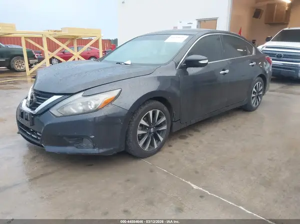 1N4AL3AP9JC198463 2018 NISSAN ALTIMA - Image 2