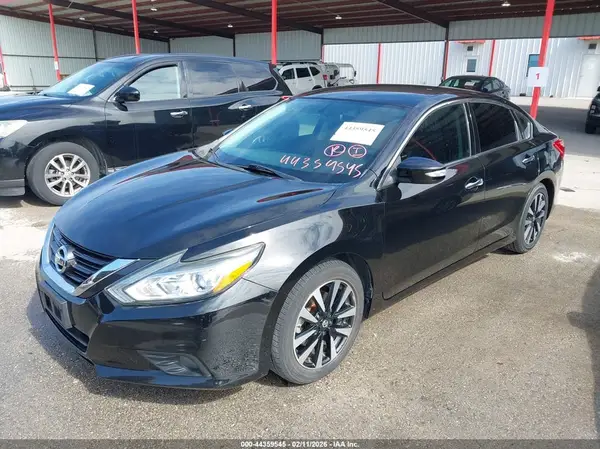 1N4AL3AP9JC198947 2018 NISSAN ALTIMA - Image 2