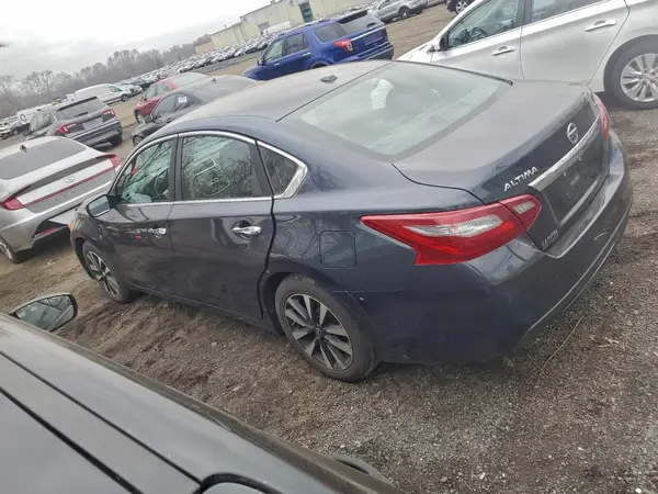 1N4AL3AP9JC202365 2018 NISSAN ALTIMA - Image 2