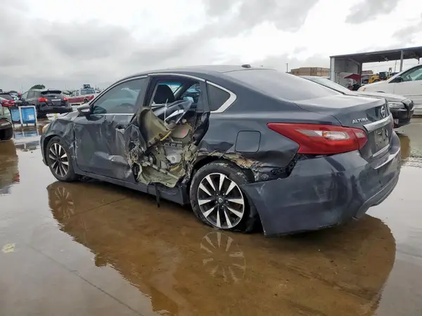 1N4AL3AP9JC202379 2018 NISSAN ALTIMA - Image 2
