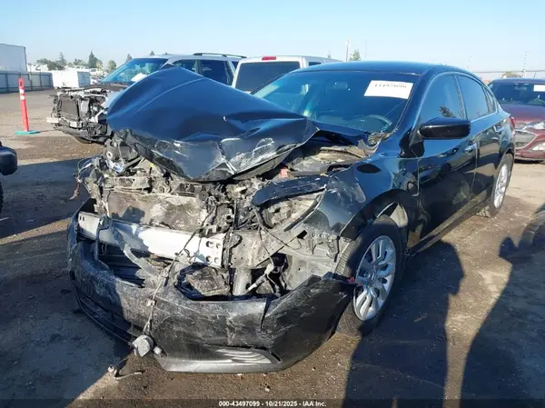 1N4AL3AP9JC202480 2018 NISSAN ALTIMA - Image 2