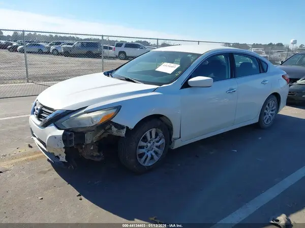 1N4AL3AP9JC203337 2018 NISSAN ALTIMA - Image 2