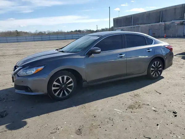1N4AL3AP9JC204777 2018 NISSAN ALTIMA - Image 1