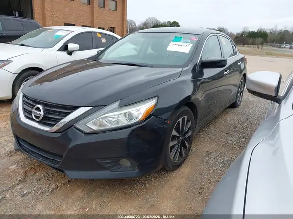 1N4AL3AP9JC206092 2018 NISSAN ALTIMA - Image 2