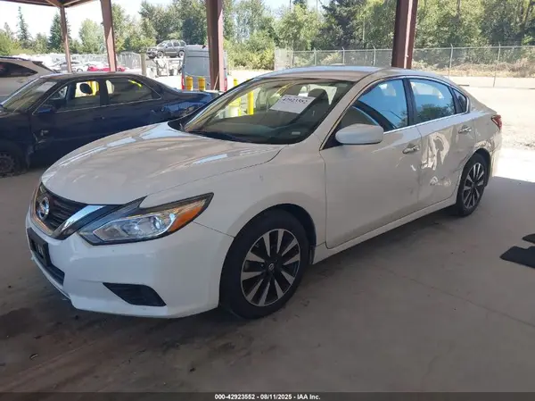 1N4AL3AP9JC206965 2018 NISSAN ALTIMA - Image 2