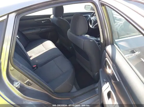 1N4AL3AP9JC208196 2018 NISSAN ALTIMA - Image 8