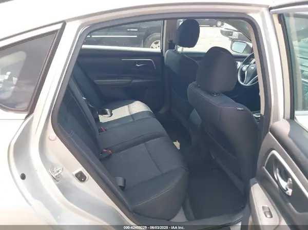 1N4AL3AP9JC208621 2018 NISSAN ALTIMA - Image 8