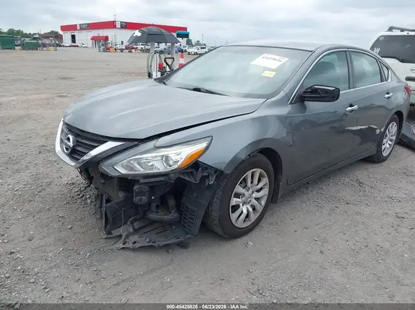 1N4AL3AP9JC210076 2018 NISSAN ALTIMA - Image 2