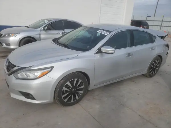 1N4AL3AP9JC210899 2018 NISSAN ALTIMA - Image 1