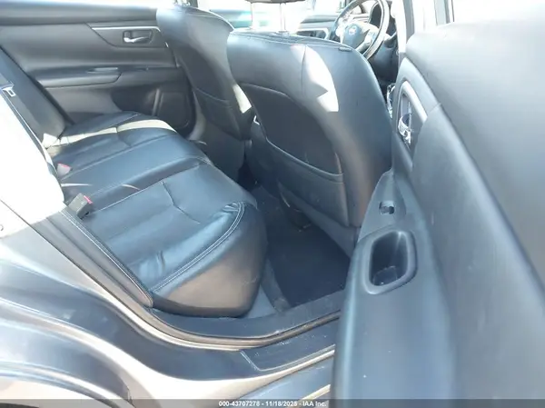 1N4AL3AP9JC211504 2018 NISSAN ALTIMA - Image 8