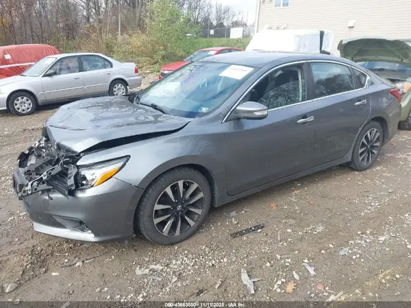 1N4AL3AP9JC211759 2018 NISSAN ALTIMA - Image 2