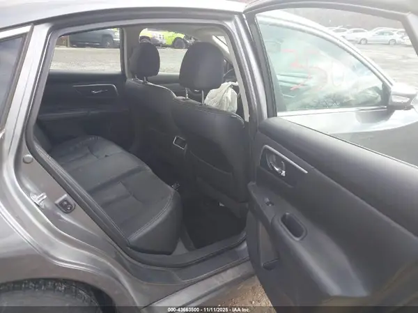 1N4AL3AP9JC211759 2018 NISSAN ALTIMA - Image 8