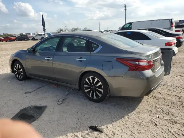 1N4AL3AP9JC215326 2018 NISSAN ALTIMA - Image 2