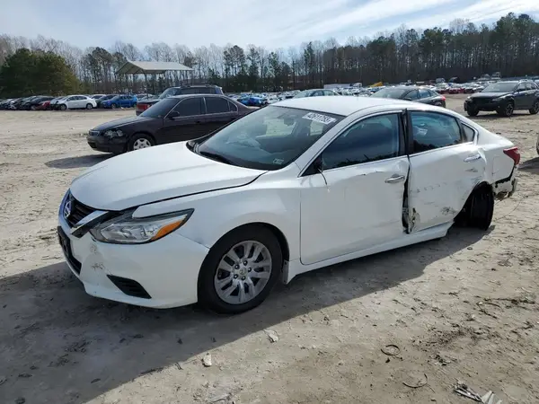 1N4AL3AP9JC216556 2018 NISSAN ALTIMA - Image 1