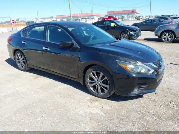 1N4AL3AP9JC217786 2018 NISSAN ALTIMA
