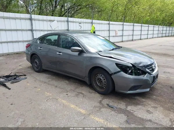 1N4AL3AP9JC220140 2018 NISSAN ALTIMA - Image 1