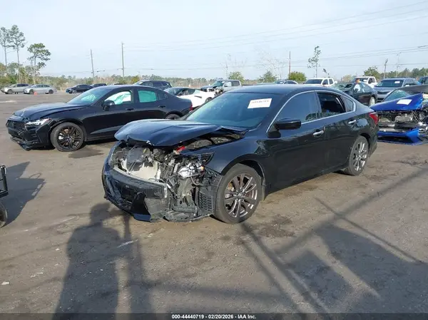 1N4AL3AP9JC225029 2018 NISSAN ALTIMA - Image 2