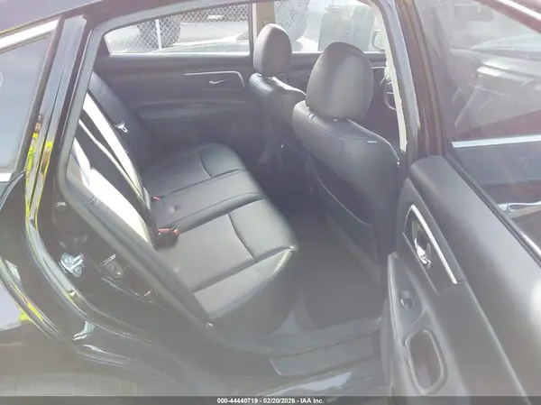 1N4AL3AP9JC225029 2018 NISSAN ALTIMA - Image 8