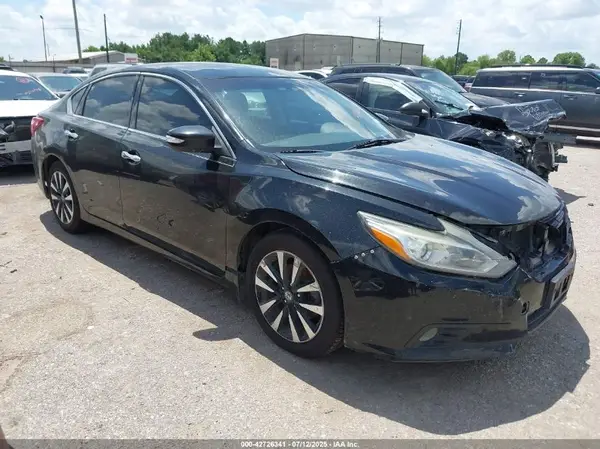 1N4AL3AP9JC225211 2018 NISSAN ALTIMA - Image 1