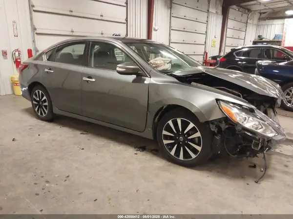 1N4AL3AP9JC225399 2018 NISSAN ALTIMA - Image 1