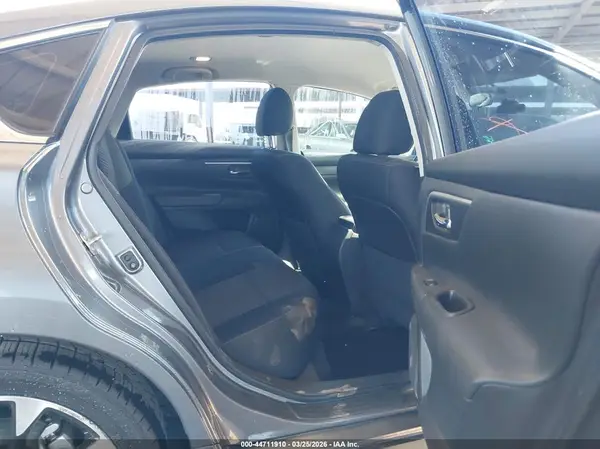 1N4AL3AP9JC225466 2018 NISSAN ALTIMA - Image 8
