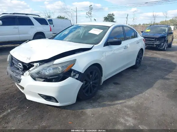 1N4AL3AP9JC226102 2018 NISSAN ALTIMA - Image 2