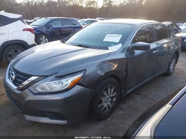 1N4AL3AP9JC226570 2018 NISSAN ALTIMA - Image 2