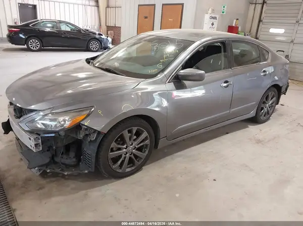 1N4AL3AP9JC226911 2018 NISSAN ALTIMA - Image 2