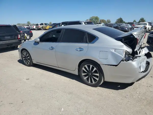 1N4AL3AP9JC229789 2018 NISSAN ALTIMA - Image 2