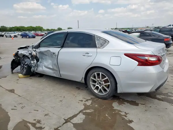 1N4AL3AP9JC233129 2018 NISSAN ALTIMA - Image 2