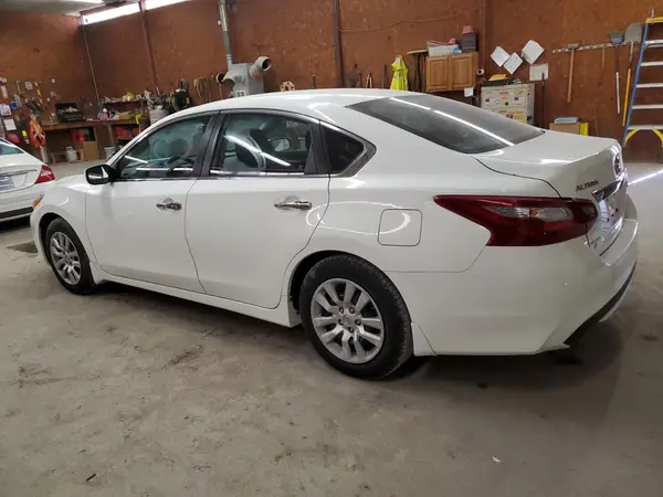 1N4AL3AP9JC233342 2018 NISSAN ALTIMA - Image 2